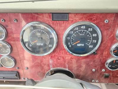 International 9400i Instrument Panel Cluster