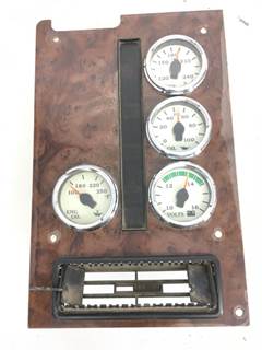 International 9900i Instrument Panel Cluster