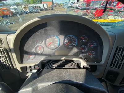 International DuraStar 4300 Instrument Panel Cluster