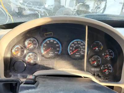 International DuraStar 4300 Instrument Panel Cluster