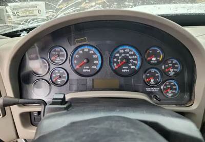 International DuraStar 4400 Instrument Panel Cluster