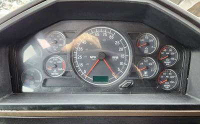 International HX520 Instrument Panel Cluster