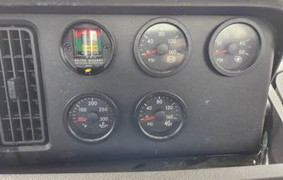 International HX620 Instrument Panel Cluster