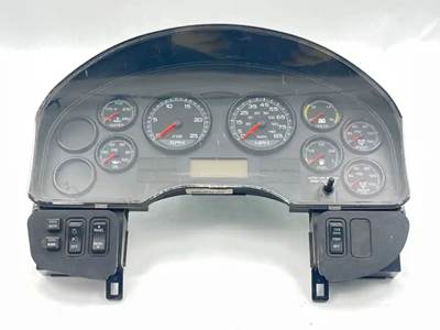 International LA617 Instrument Panel Cluster