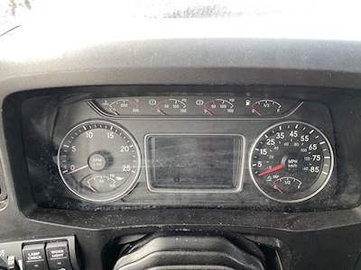 International LT625 Instrument Panel Cluster