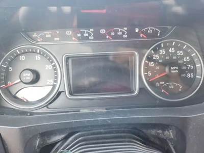International LT625 Instrument Panel Cluster