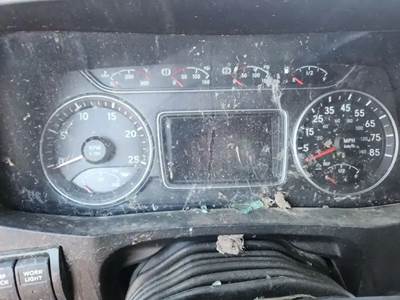 International LT625 Instrument Panel Cluster