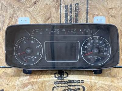 International LT625 Instrument Panel Cluster