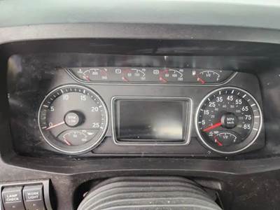 International LT625 Instrument Panel Cluster