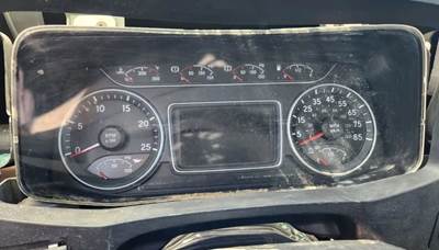 International LT625 Instrument Panel Cluster