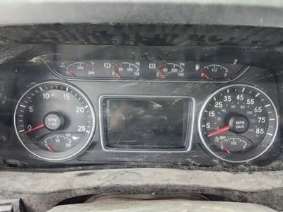 International LT625 Instrument Panel Cluster