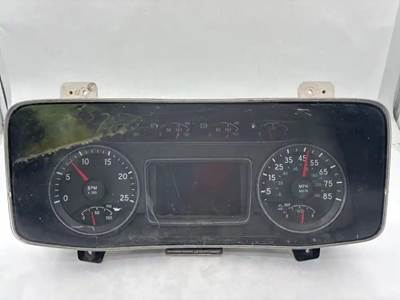 International LT625 Instrument Panel Cluster
