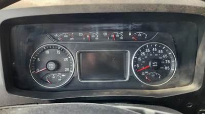 International LT625 Instrument Panel Cluster