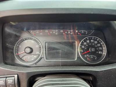 International LT625 Instrument Panel Cluster