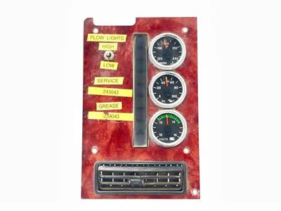 International Paystar 5600i Instrument Panel Cluster for a 2003 International 5600I