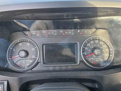 International RH613 Instrument Panel Cluster