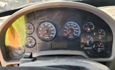 International WorkStar 7400 Instrument Panel Cluster