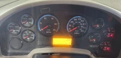 International WorkStar 7600 Instrument Panel Cluster