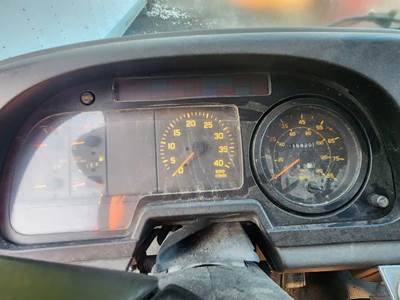 Isuzu FSR Instrument Panel Cluster