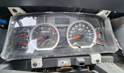 Isuzu FTR Instrument Panel Cluster