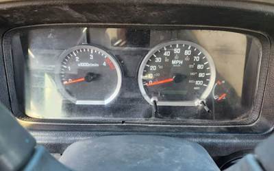Isuzu Reach Instrument Panel Cluster