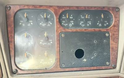 Kenworth T2000 Instrument Panel Cluster