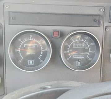 Kenworth T300 Instrument Panel Cluster