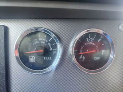 Kenworth T370 Instrument Panel Cluster