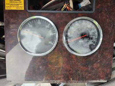 Kenworth T370 Instrument Panel Cluster