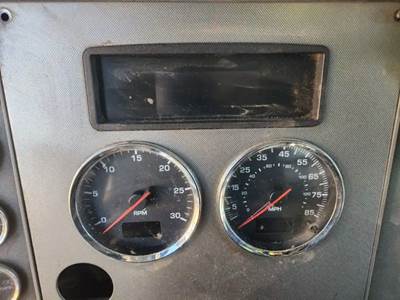 Kenworth T370 Instrument Panel Cluster