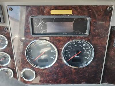 Kenworth T370 Instrument Panel Cluster