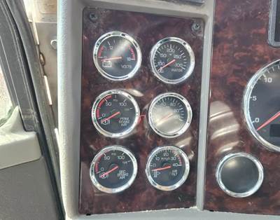 Kenworth T370 Instrument Panel Cluster