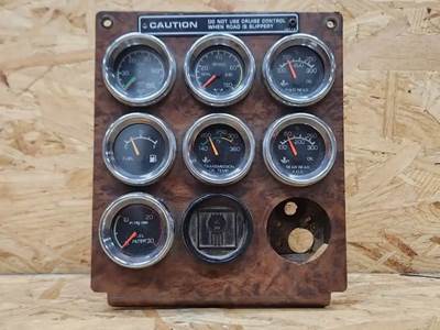 Kenworth T600 Instrument Panel Cluster