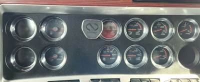Kenworth T600 Instrument Panel Cluster