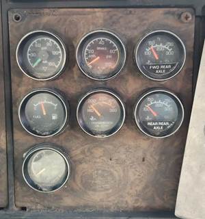 Kenworth T600 Instrument Panel Cluster
