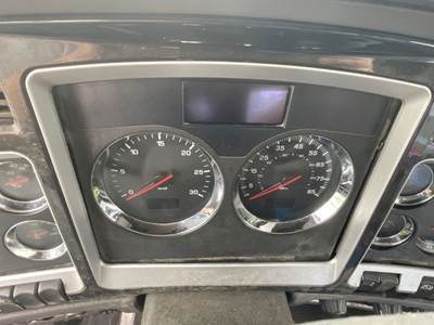 Kenworth T660 Instrument Panel Cluster