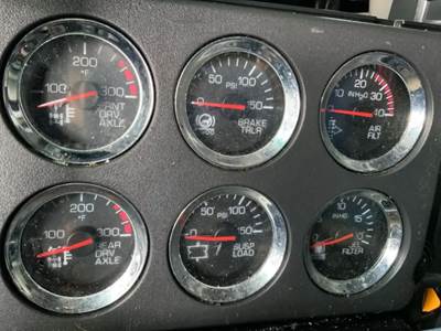 Kenworth T680 Instrument Panel Cluster