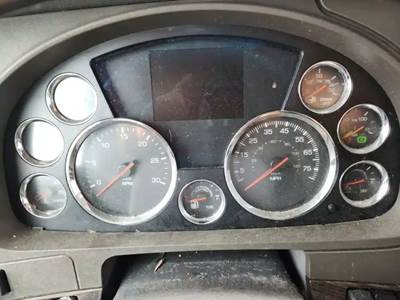 Kenworth T680 Instrument Panel Cluster