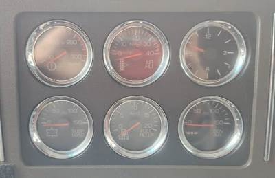 Kenworth T680 Instrument Panel Cluster