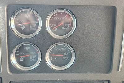 Kenworth T680 Instrument Panel Cluster