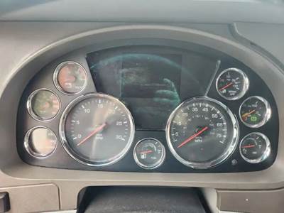 Kenworth T680 Instrument Panel Cluster