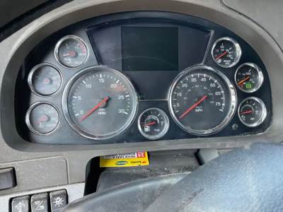 Kenworth T680 Instrument Panel Cluster