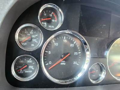 Kenworth T680 Instrument Panel Cluster