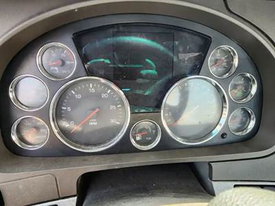 Kenworth T680 Instrument Panel Cluster