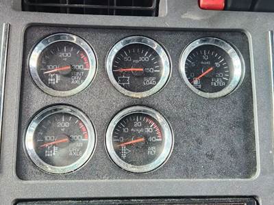 Kenworth T680 Instrument Panel Cluster