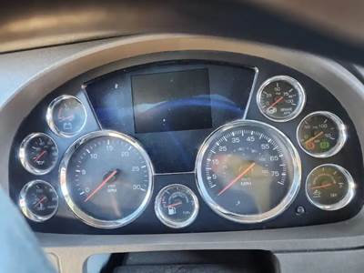 Kenworth T680 Instrument Panel Cluster