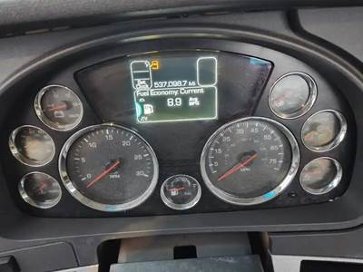 Kenworth T680 Instrument Panel Cluster