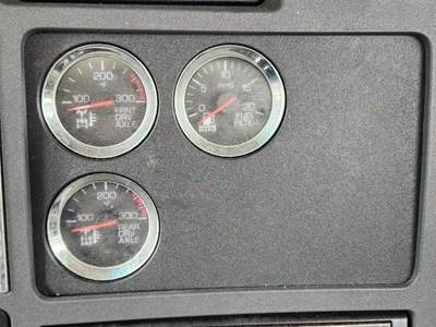 Kenworth T680 Instrument Panel Cluster