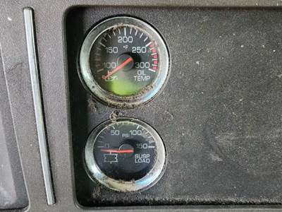 Kenworth T680 Instrument Panel Cluster