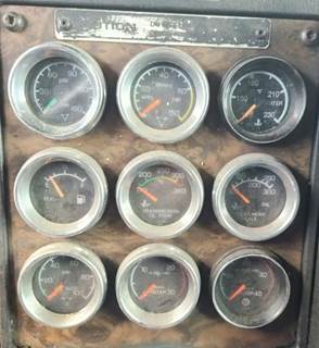 Kenworth T800 Instrument Panel Cluster
